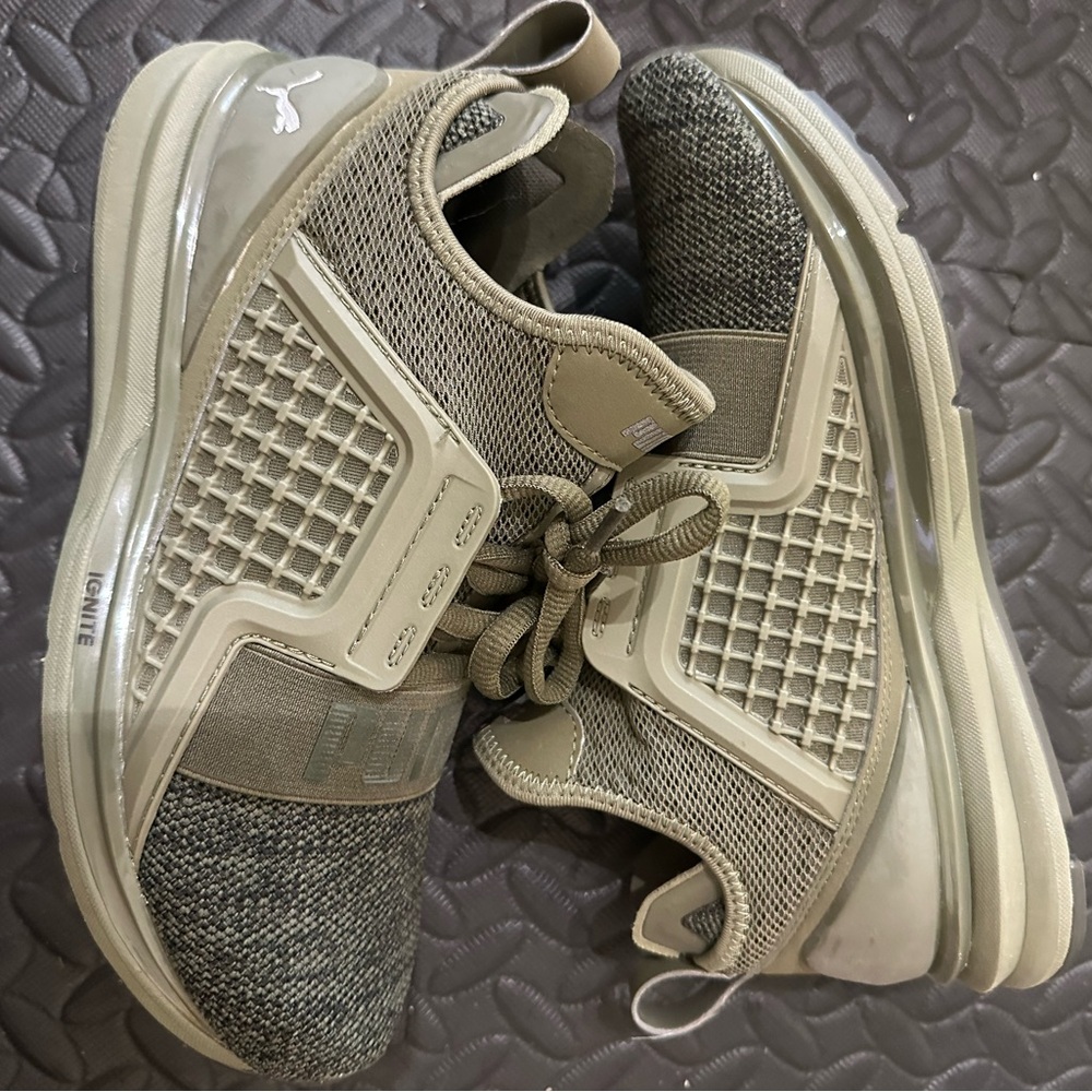 Puma Men's Tan Athletic Shoes